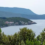 Apartment Konak Molunat