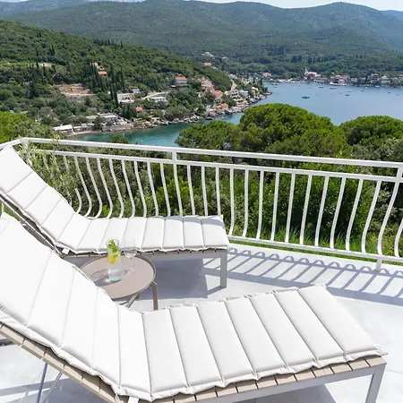 Apartment Konak Molunat