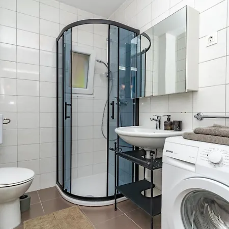 Apartment Konak * Molunat