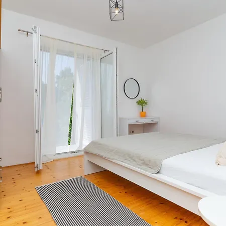Apartment Konak Apartman *