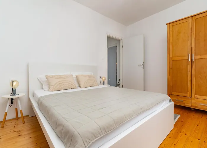 Apartment Konak * Molunat