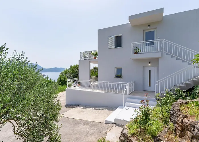 Apartment Konak * 莫鲁纳特