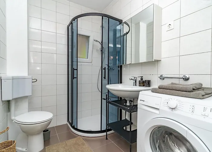 Apartment Konak * 莫鲁纳特